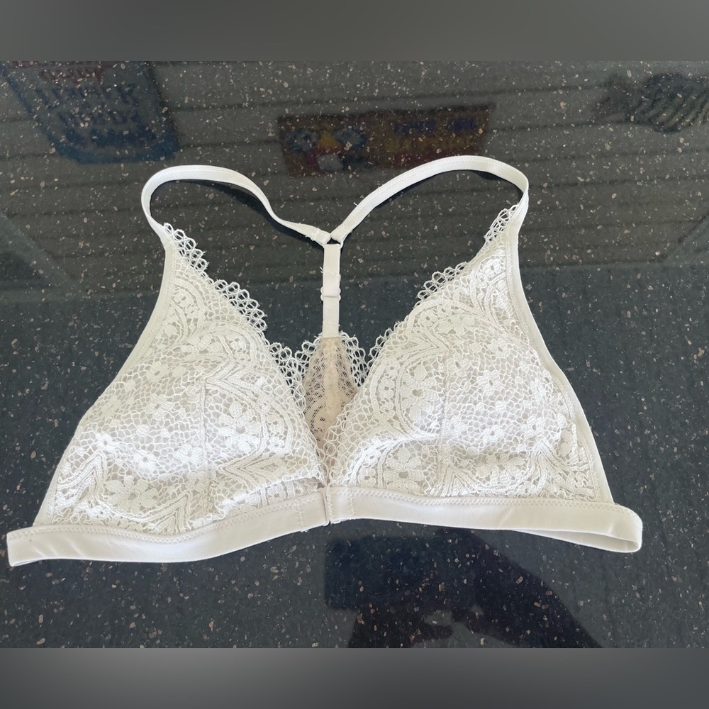 Victoria’s Secret Lace Bralette XL